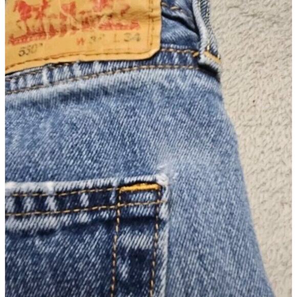 Levi's 550 Jeans Men's 38x34 Blue Relaxed Fit Medium Wash Denim, Well Worn - Picture 12 of 16